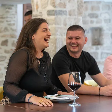 Restoran Humsko 3* Τρέμπινιε