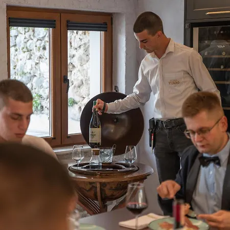 Restoran Humsko Hotel